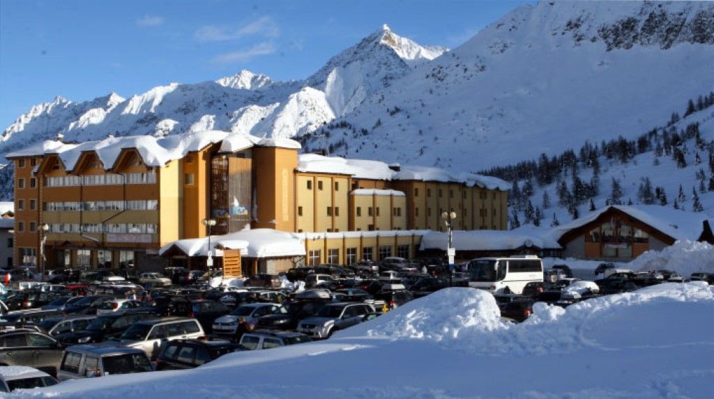 Grand Hotel Miramonti Пасо дел Тонале Екстериор снимка